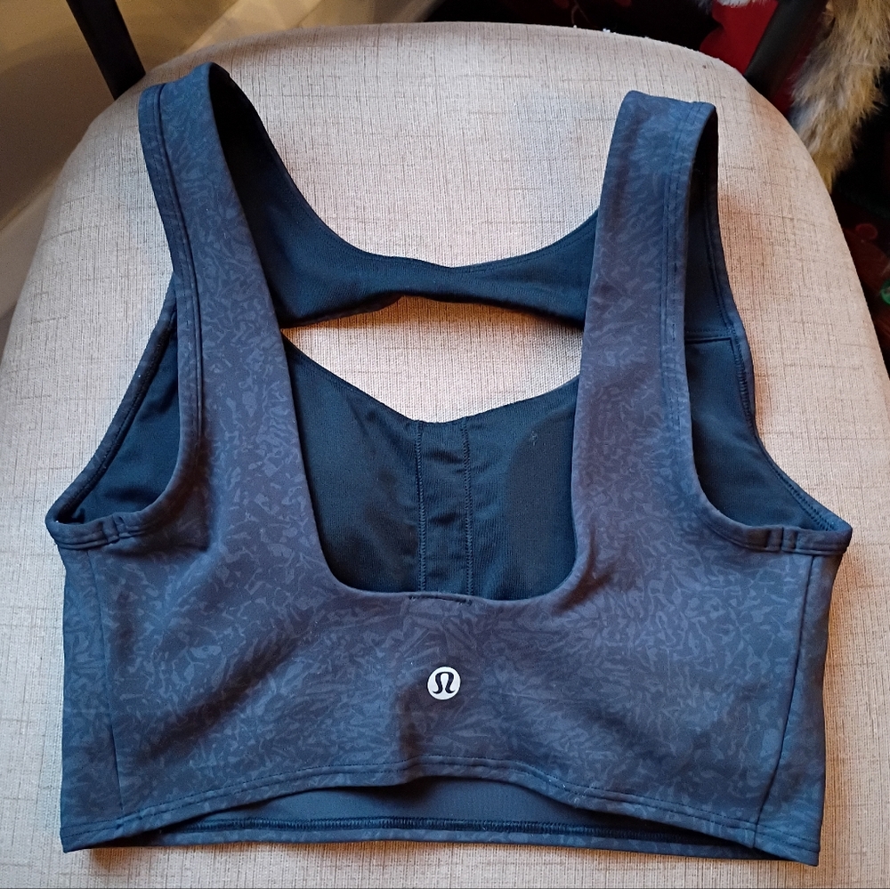 Lululemon Everlux Cut-Out Train Bra size small - Picture 5 of 9